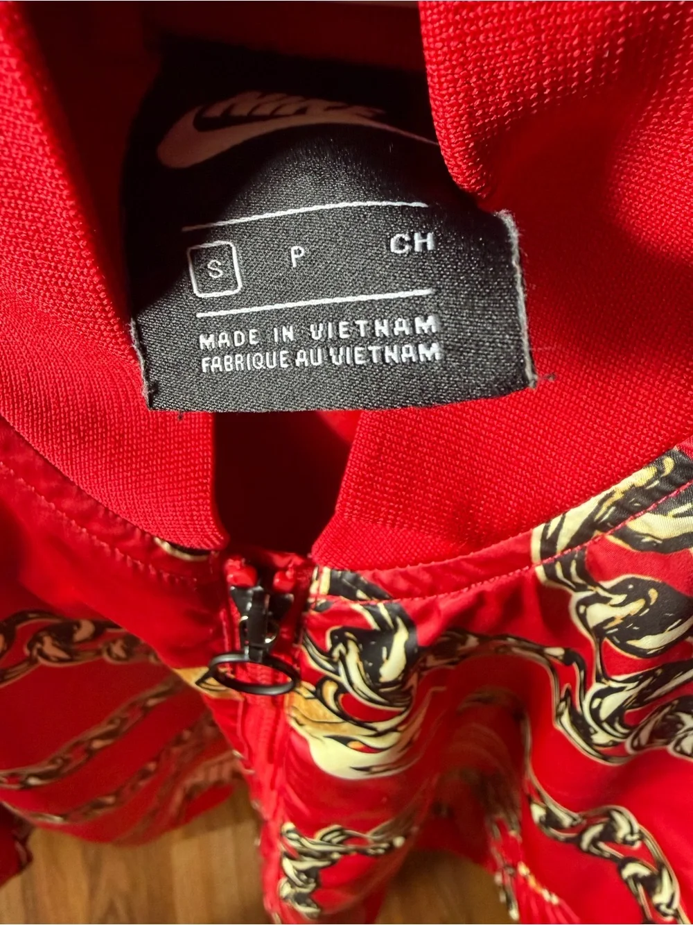 Nike bold red